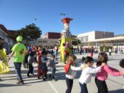 L’Emperador Carnestoltes visita l’escola Manuel Foguet