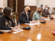 Puig ofrece a las gasolineras valencianas financiar al 0% de interés la rebaja de 20 céntimos/litro hasta que el Gobierno mejore el proceso de devolución