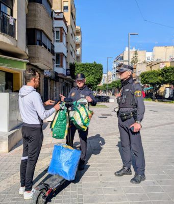 Policia Local de Benicarló reforça el control dels patinets elèctrics per garantir el compliment de la nova normativa